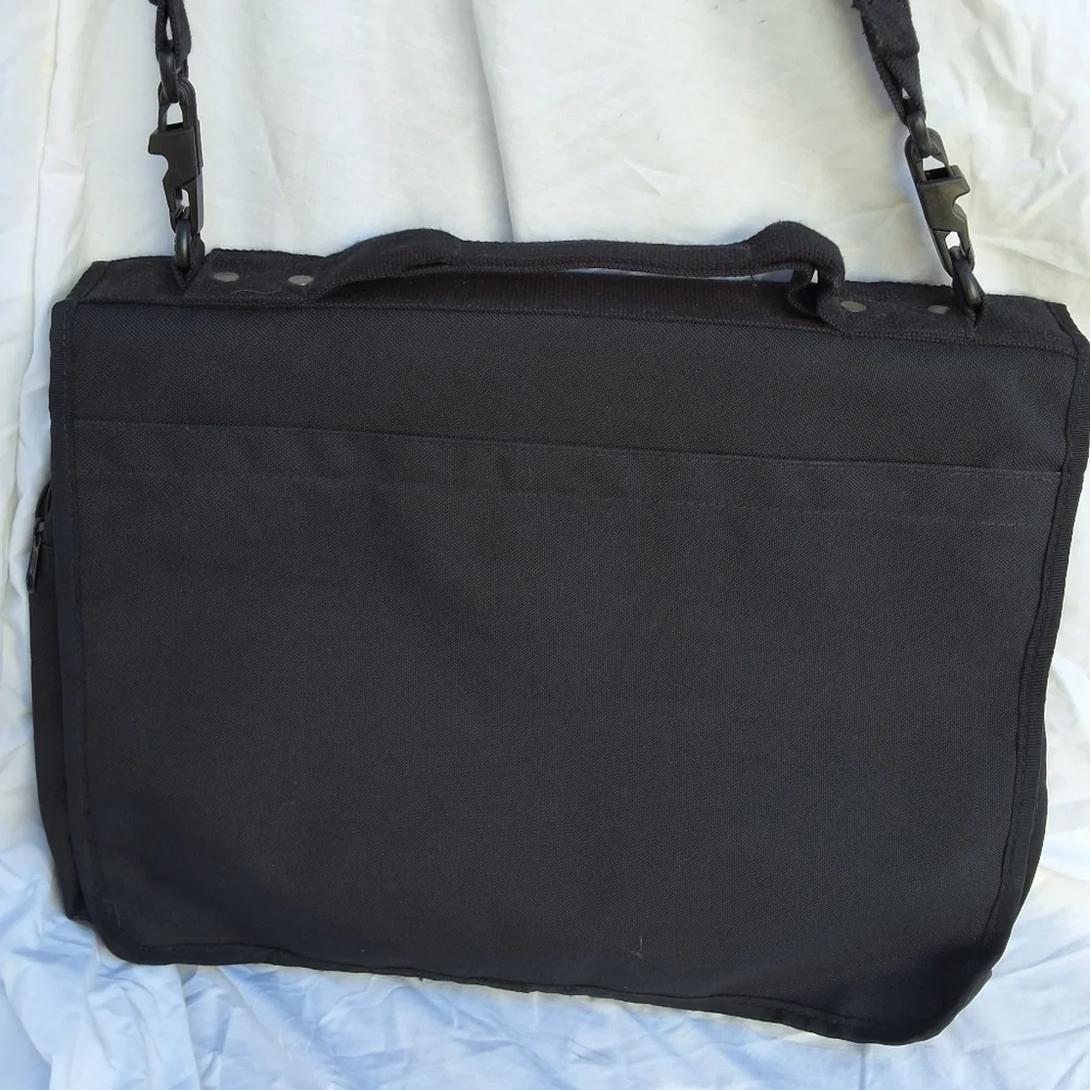 Lucas large laptop and carryall